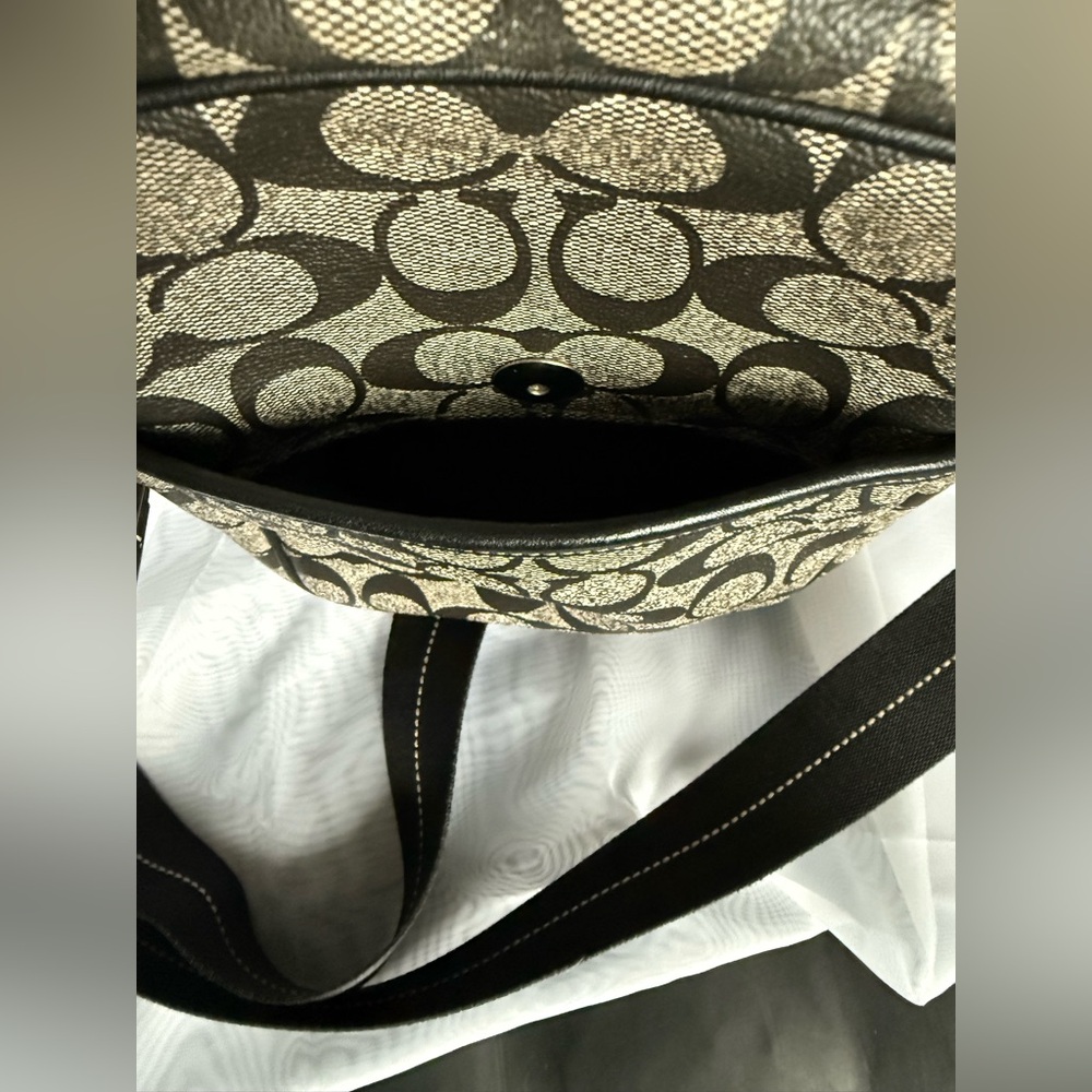 Coach Heritage Stripe Flight Shoulder Bag - Picture 6 of 10